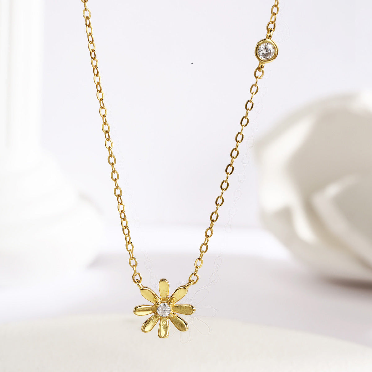 Daisy Necklace Sterling Silver Necklace 18K Gold Plated Necklace