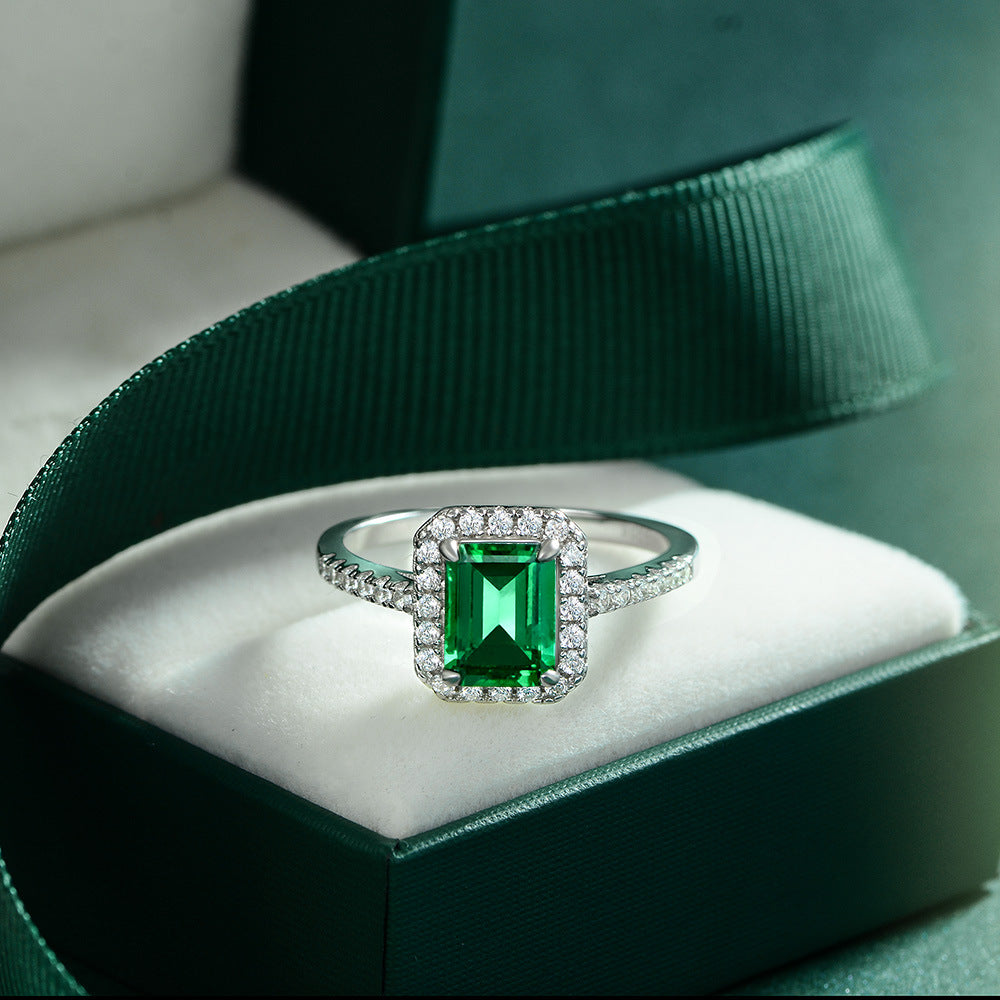 1.5 Carat Lab Emerald Oval Ring – Sterling Silver 6×8mm 2025 Collection, Retro Chic Everyday Style