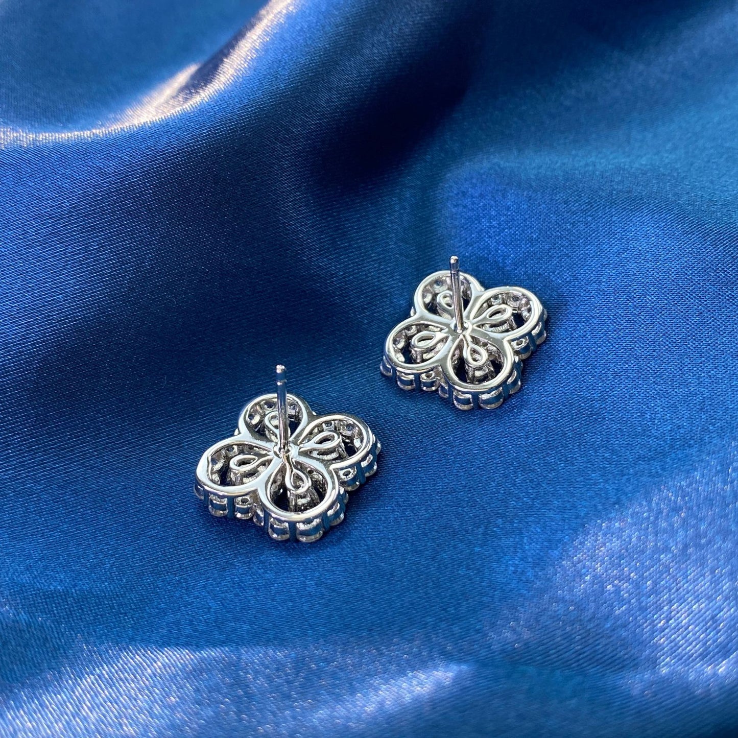 925 Sterling Silver 3x4mm Teardrop Clover Stud Earrings for Women | Geometric Style Cross-border Best Seller