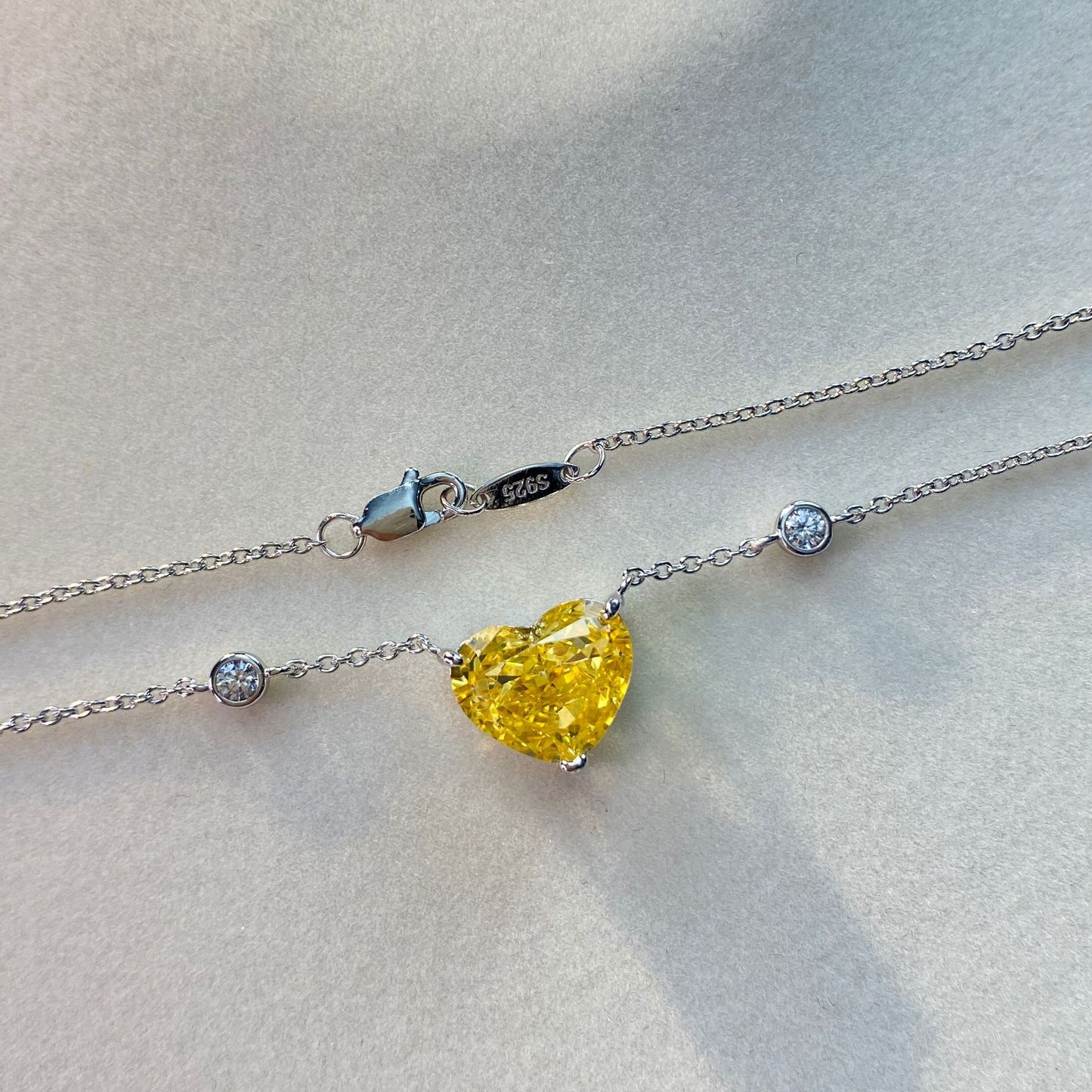 10Ct Heart 10x12mm High-Carbon Diamond 925 Silver Pendant with Pearl Chain, 40+5cm