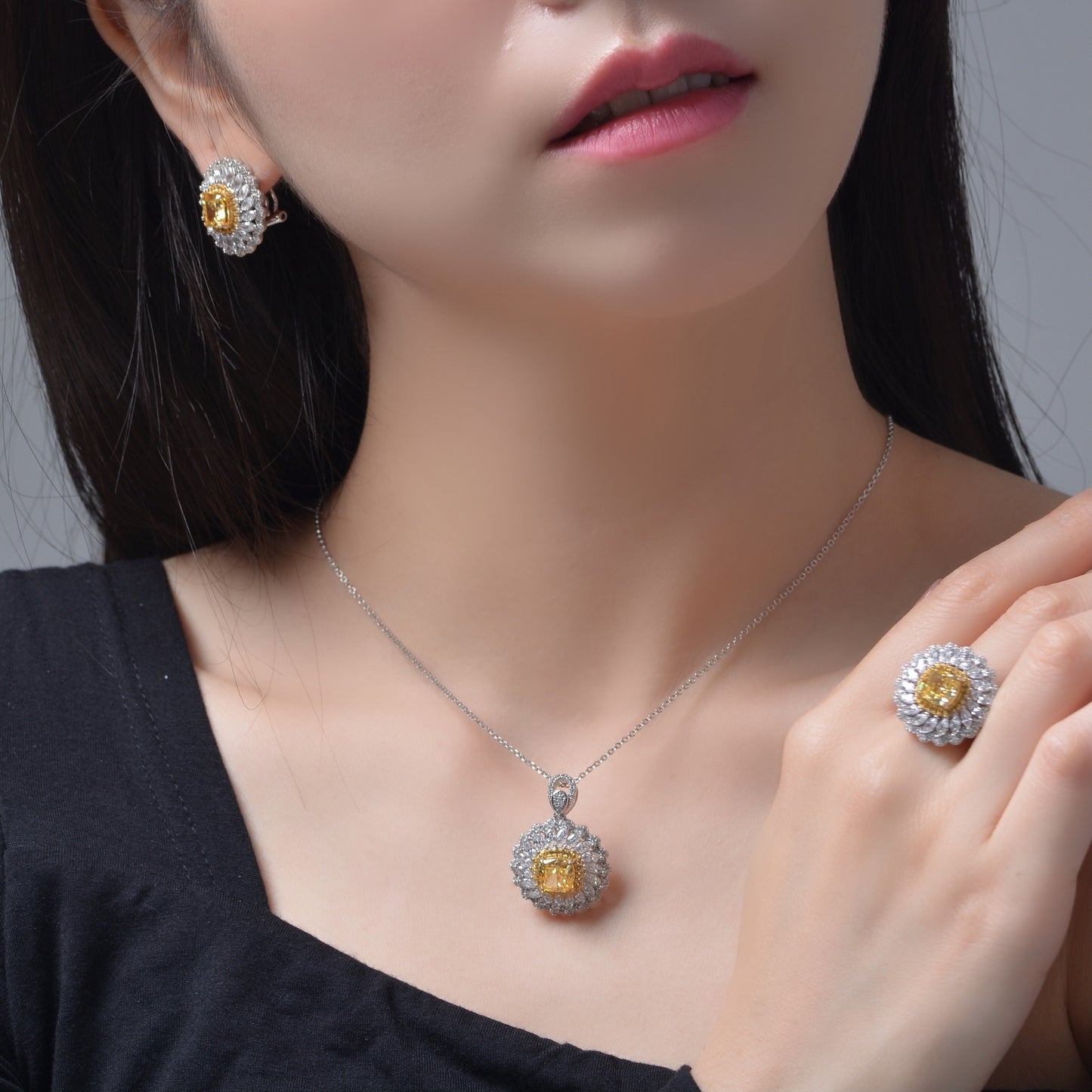 1.5 Carat Daisy Design High Carbon Diamond Ring – S925 Silver 7×7mm Elegant Birthday Party Collection