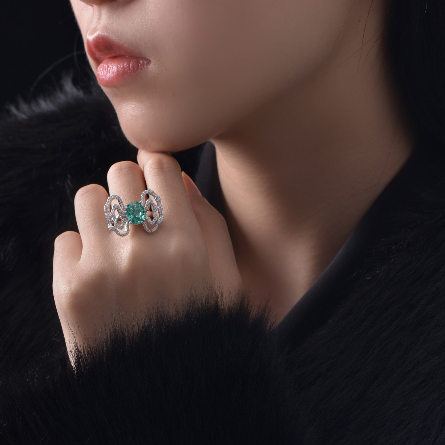 2 Carat Oval Paraiba & Ruby Dual-Tone Ring – 8×10mm Sterling Silver Ruyi Cloud Motif Luxury Women’s Ring