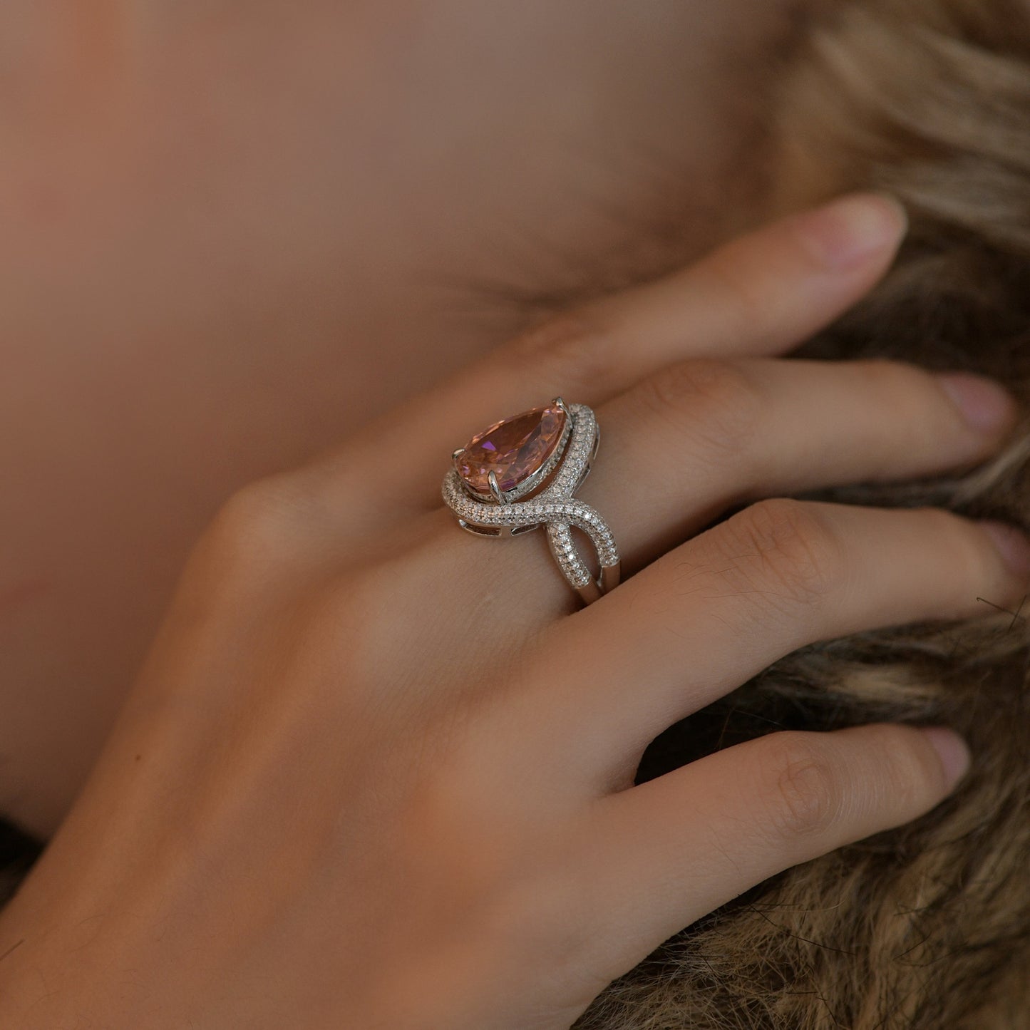 9 Carat Color-Changing Padparadscha Oval Ring – 9×14mm Ice-Flower Cut, Sterling Silver Luxury 2025 Design