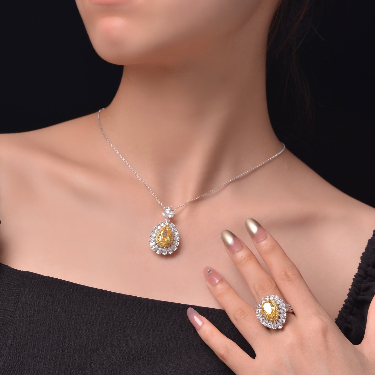 2025 New 3Ct Teardrop Ice-Cut Goose Yellow 8x12mm High-Carbon Diamond 925 Silver Necklace