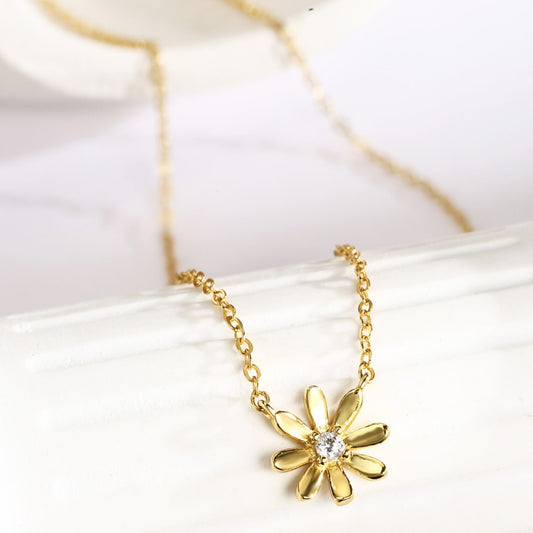 Daisy Necklace Sterling Silver Necklace 18K Gold Plated Necklace