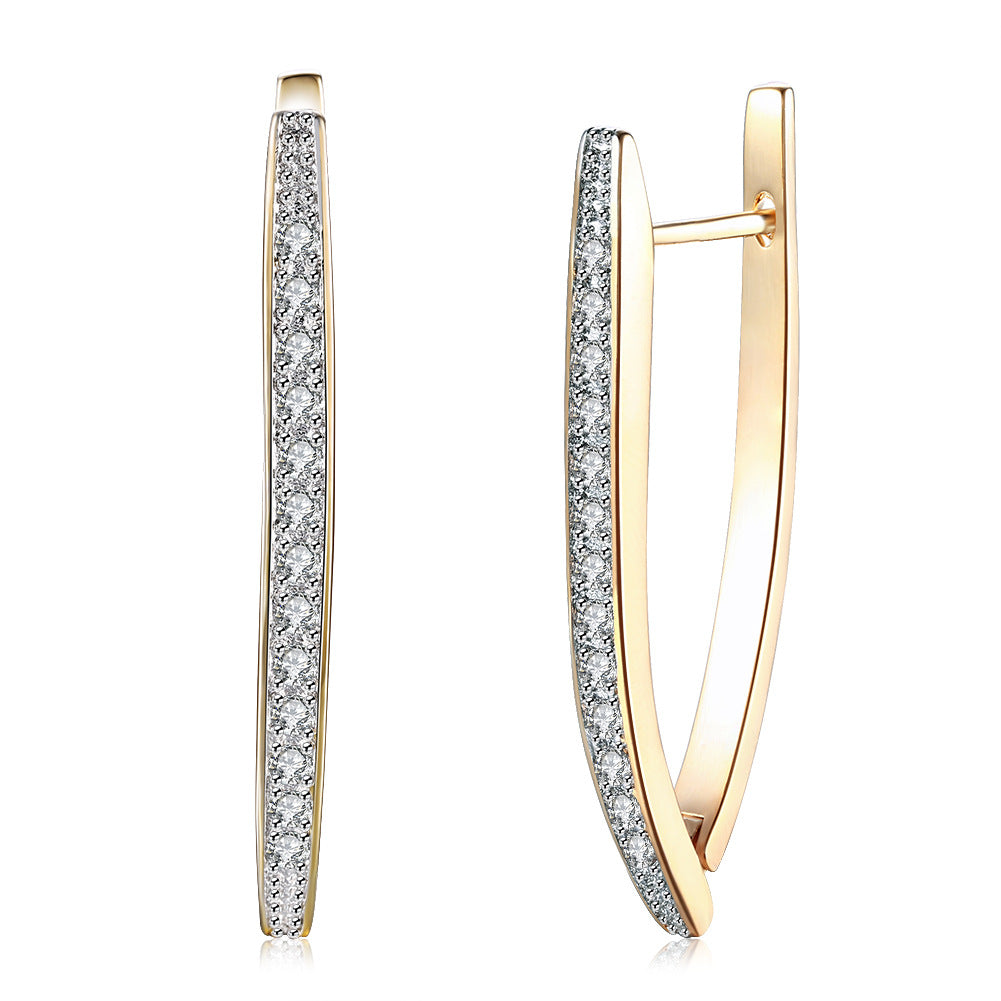 Pavé V-Shape Hoop Earrings – 18K Gold Plated, 37mm
