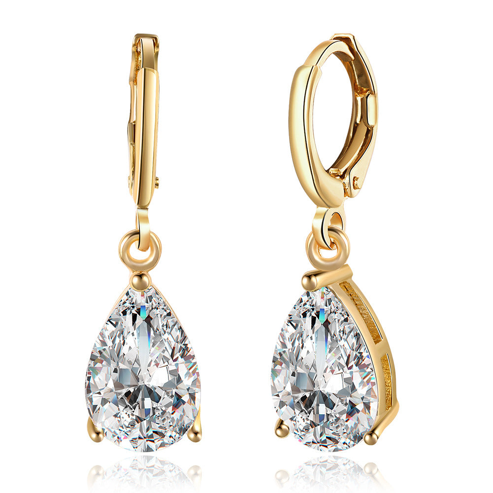 Pear-Cut Crystal Drop Earrings – 18K Gold Plated, 28mm